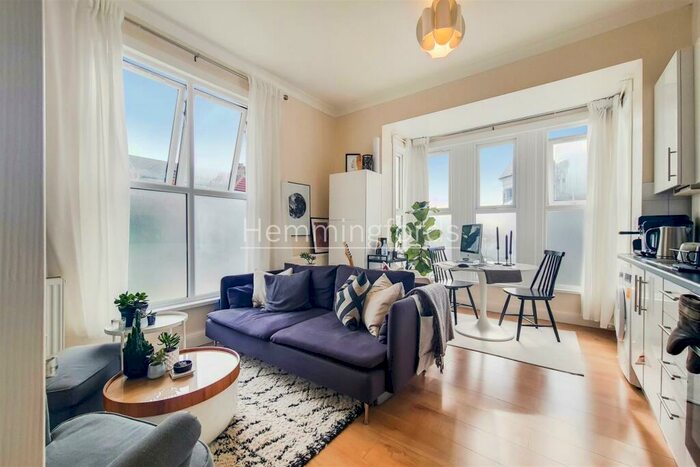 2 Bedroom Apartment To Rent In Preston Road, Leytonstone, E11