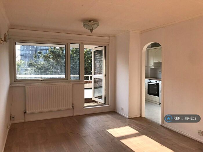 1 Bedroom Flat To Rent In Rhodeswell Road, London, E14