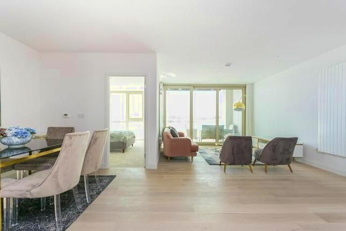 3 Bedroom Flat To Rent In Liner House, Royal Wharf, Pontoon Dock, E16