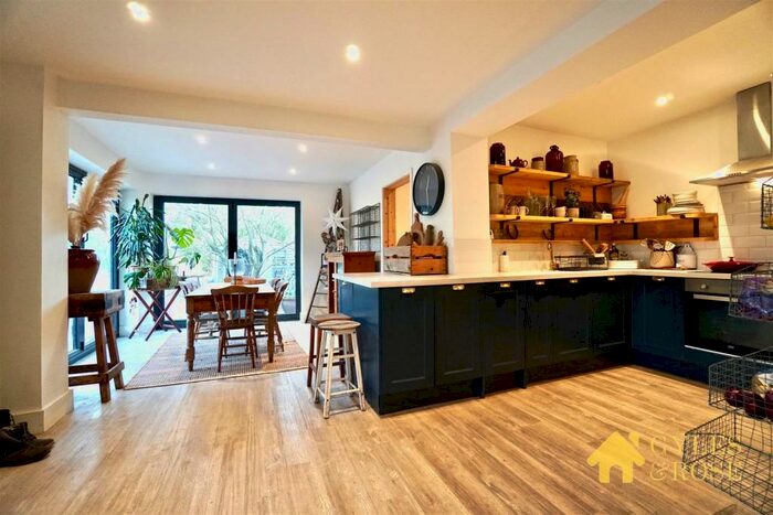 4 Bedroom Semi-Detached House For Sale In Shop Road, CO11
