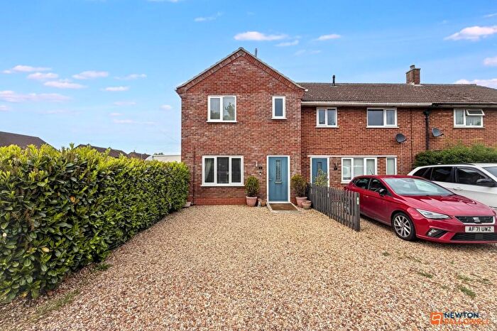 3 Bedroom End Of Terrace House For Sale In Speechley Road, Yaxely, Peterborough, PE7