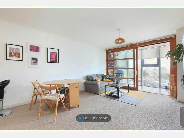 1 Bedroom Flat To Rent In Falcon Wharf, London, SW11