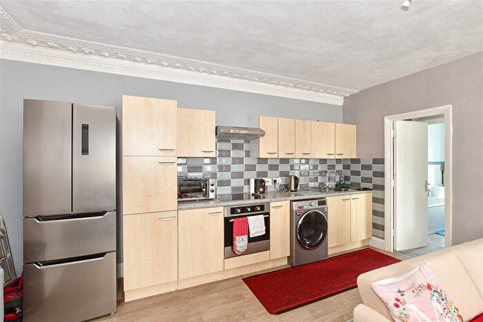 1 Bedroom Flat For Sale In Stockcroft Road, Balcombe, Haywards Heath, West Sussex, RH17