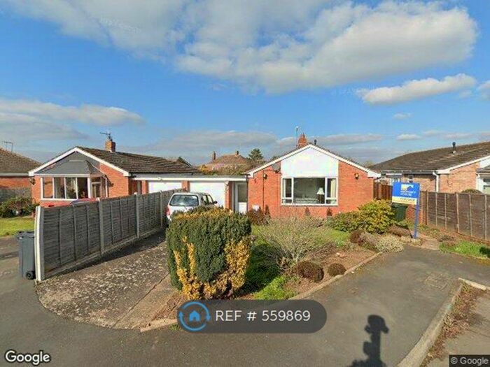 2 Bedroom Bungalow To Rent In Peachley Gardens, Worcester, WR2