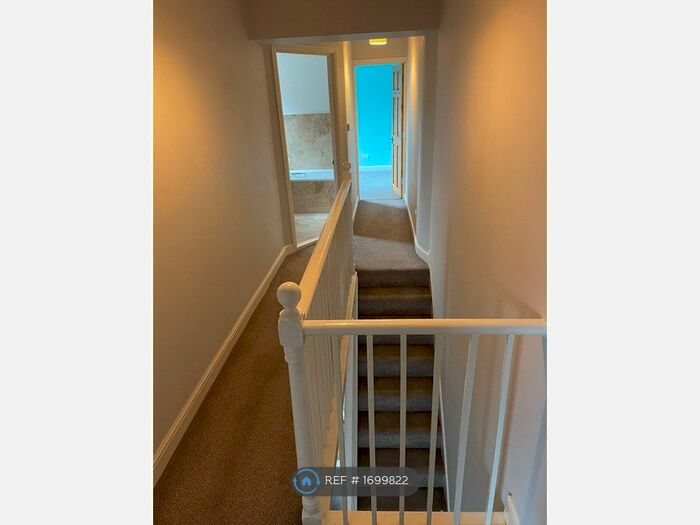 3 Bedroom Semi-Detached House To Rent In Shirley Road, Southampton, SO15