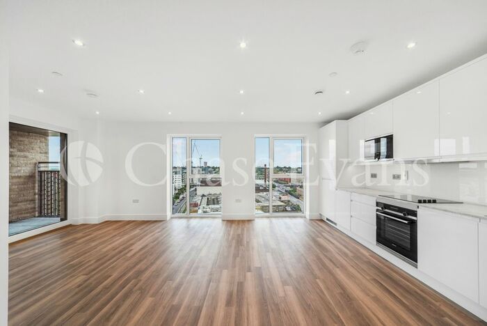 2 Bedroom Flat To Rent In Carmelia House, Aerodrome Road, Colindale Gardens, NW9