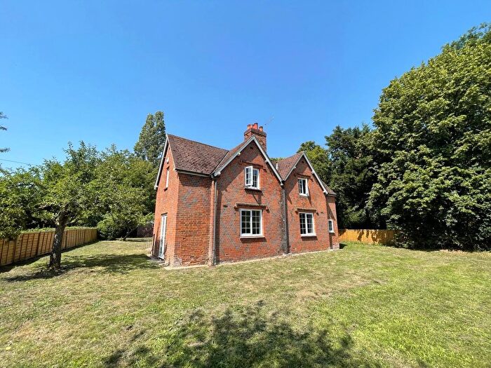 4 Bedroom Detached House To Rent In Carters Hill, Binfield, Bracknell, Berkshire, RG42