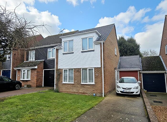 4 Bedroom Link Detached House For Sale In The Willows, Boreham, CM3