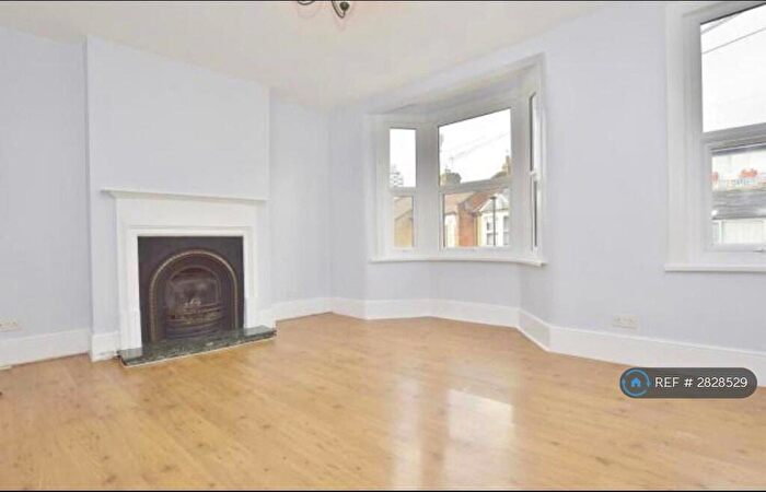 2 Bedroom Flat To Rent In London Road, London, E13