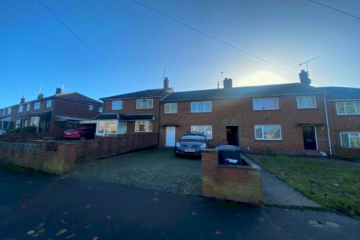 3 Bedroom Property To Rent In Wordsworth Road, Daventry, NN11