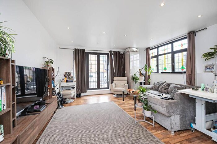 2 Bedroom Flat For Sale In Doros House, Cambridge Heath Road, Whitechapel, London, E1