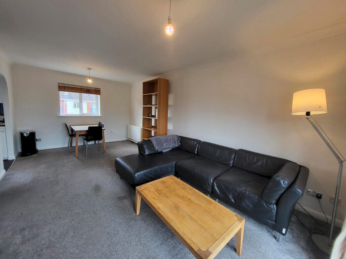 2 Bedroom Apartment To Rent In Mallow Street, Hulme, Manchester., M15
