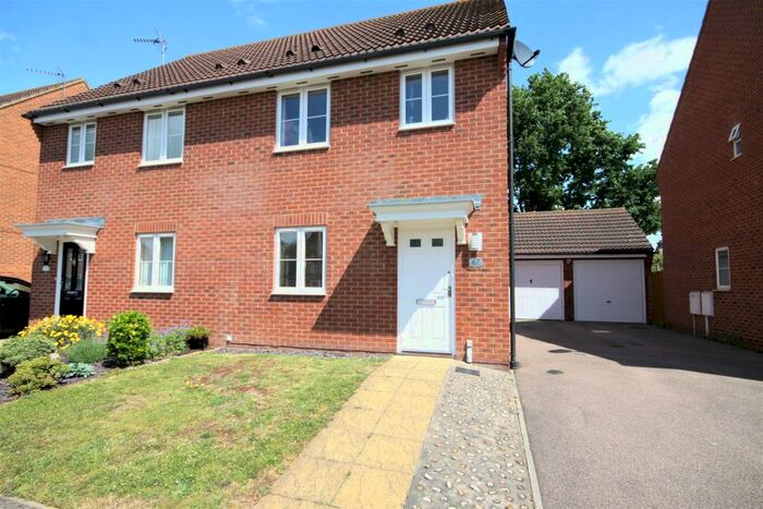 3 Bedroom Semi-Detached House To Rent In Maylam Gardens, Sittingbourne, ME10