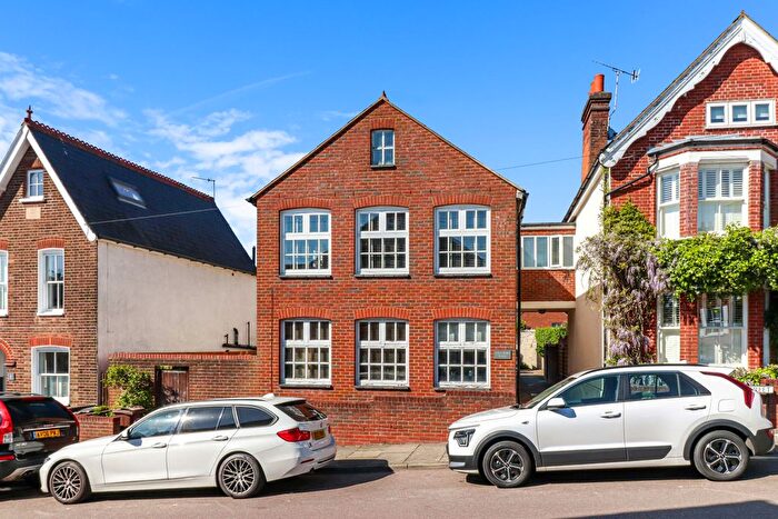 2 Bedroom Flat For Sale In Ashwell Street, St Albans, AL3