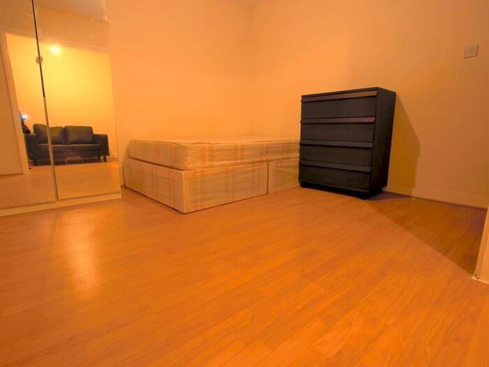 Property To Rent In The Ride, Ponders End, Enfield EN3