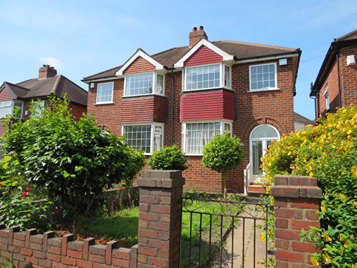 3 Bedroom Semi-Detached House To Rent In Freda Rise, Tividale, Oldbury, B69