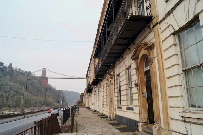 2 Bedroom Apartment To Rent In Hotwell Road, Bristol, BS8