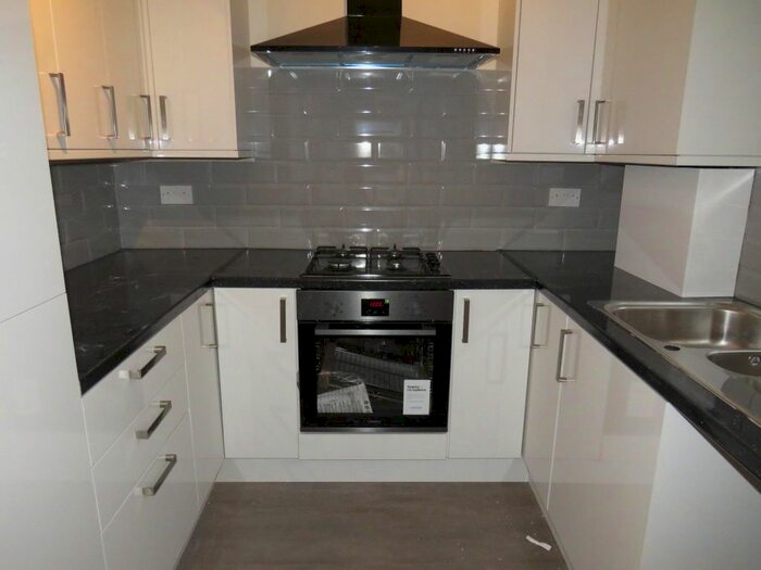 4 Bedroom Property To Rent In Albert Road, Sowerby Bridge, HX6