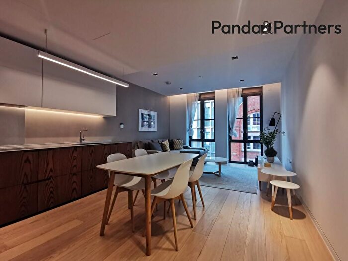 1 Bedroom Flat To Rent In Underwood Building, Barts Sqaure, London, EC1A