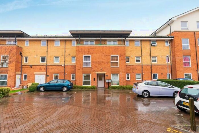 2 Bedroom Flat To Rent In Admiralty Close, West Drayton, UB7