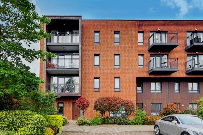 1 Bedroom Flat To Rent In Meadowside, Kidbrooke, London, SE9