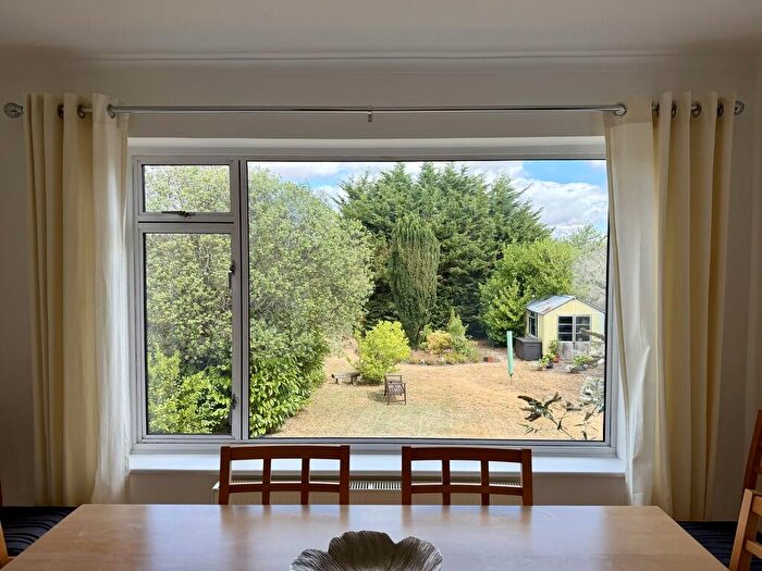 4 Bedroom Detached House For Sale In Upton Way, Broadstone, BH18 - Photo 10