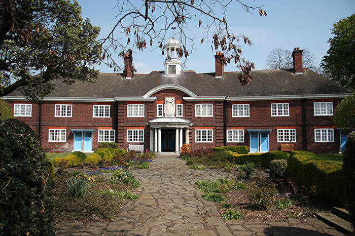 1 Bedroom Terraced House To Rent In Sherwin Road, Nottingham, Nottinghamshire, NG7