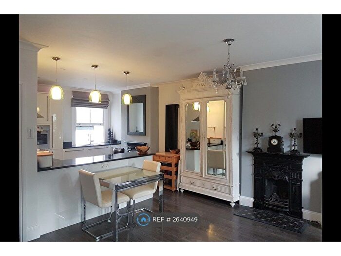 3 Bedroom Flat To Rent In Althea St, London, SW6
