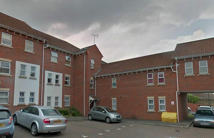 2 Bedroom Flat To Rent In Mary Court, Chatham, ME4