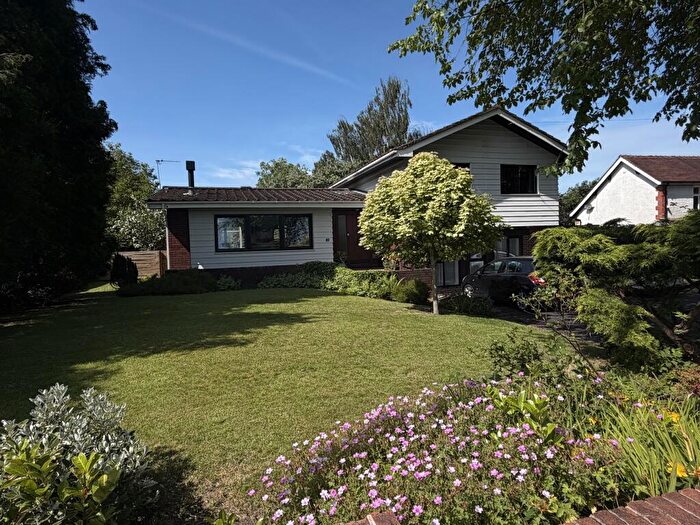 5 Bedroom Detached House To Rent In Werneth Road, Stockport, SK6