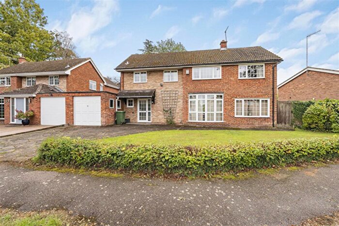 3 Bedroom Detached House For Sale In Hornbeams, Bricket Wood, St. Albans, AL2