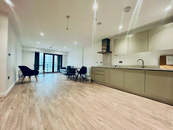 2 Bedroom Flat To Rent In Yacht Club Place, Trent Lane, Nottingham, Nottinghamshire, NG2