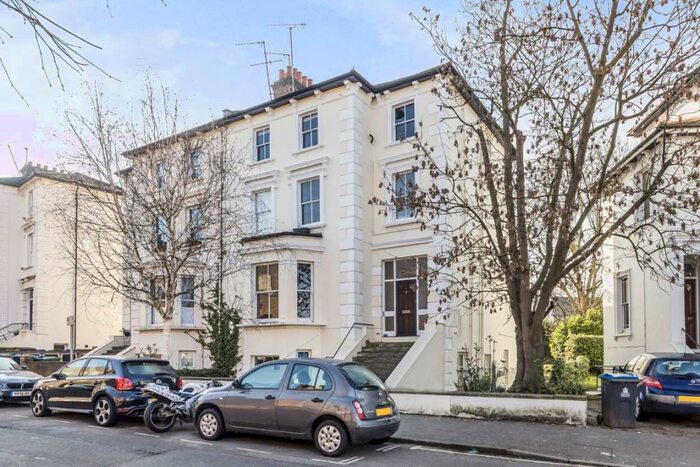 2 Bedroom Flat To Rent In St. James Road, Surbiton, KT6