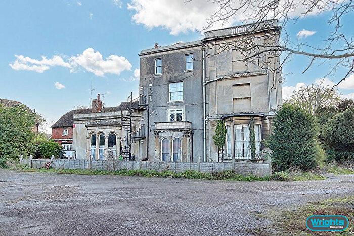 1 Bedroom Flat For Sale In Polebarn Road, Trowbridge, BA14