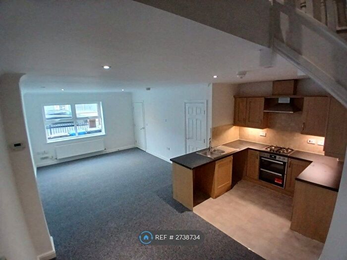 2 Bedroom Flat To Rent In Pemberton, Wigan, WN5