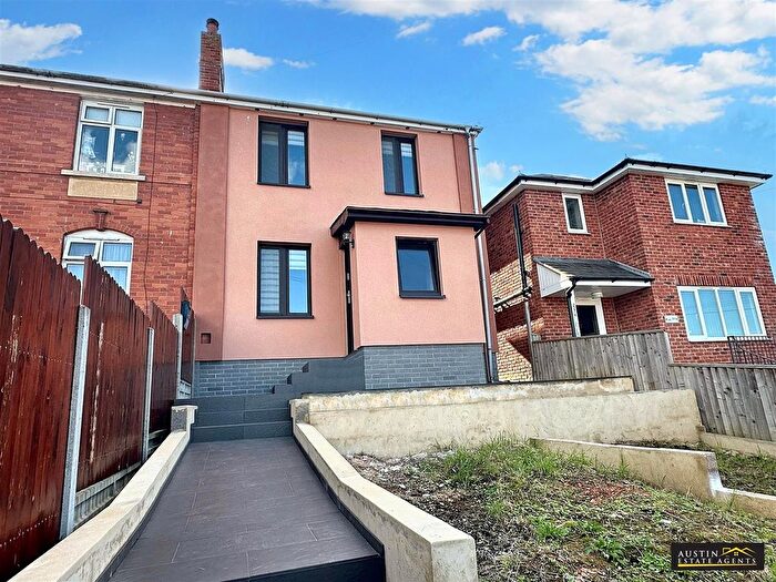 2 Bedroom Terraced House For Sale In Chickerell Road, Weymouth, Dorset, DT4