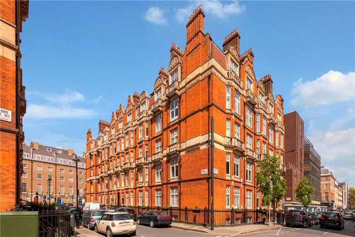 3 Bedroom Flat To Rent In Montagu Mansions, Marylebone, London, W1U