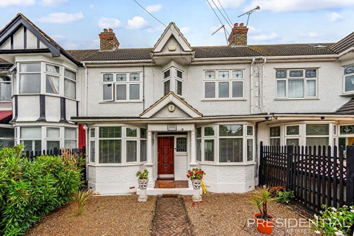 3 Bedroom Terraced House For Sale In Woodford Avenue, Gants Hill, IG4