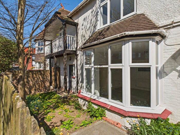 3 Bedroom Terraced House For Sale In Windlesham Avenue, BN1