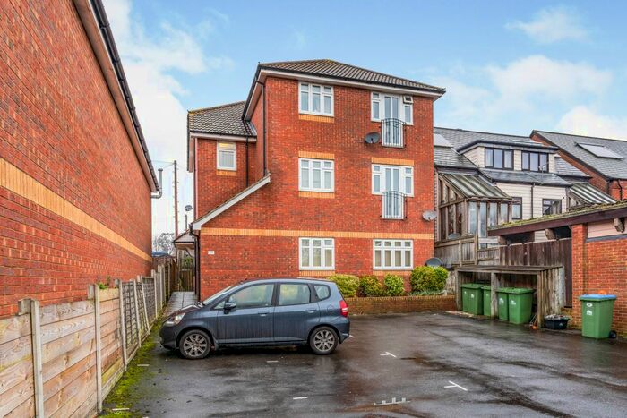 1 Bedroom Flat To Rent In Portswood Road, Portswood, Southampton, SO17