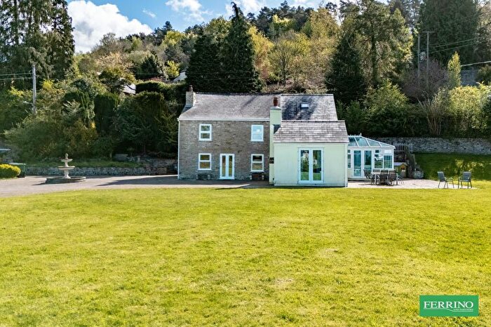 5 Bedroom Detached House For Sale In Corner Road, Pillowell, Lydney, Gloucestershire., GL15