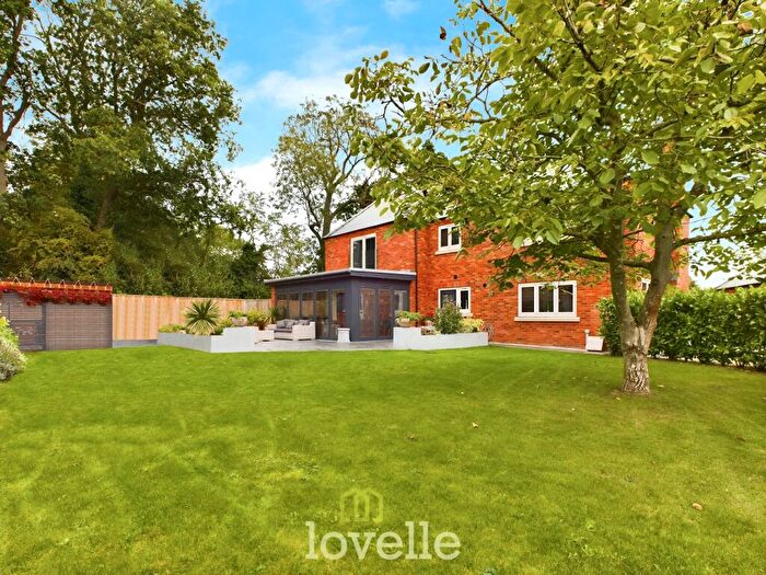 4 Bedroom Detached House For Sale In Stable Mews, Tetney, DN36