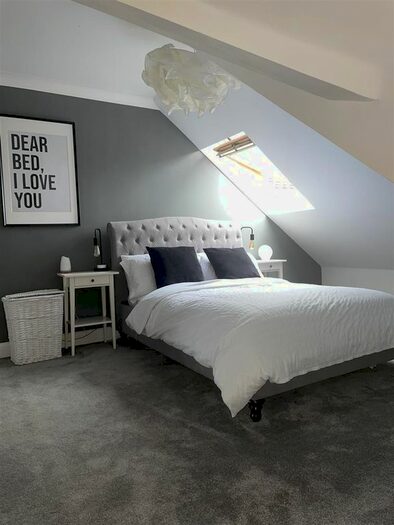 2 Bedroom Flat To Rent In Lumley Road, Horley, RH6