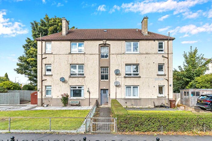 2 Bedroom Flat For Sale In / Hawkhill Avenue, Lochend, Edinburgh, EH7
