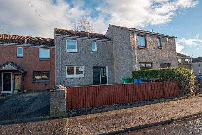 3 Bedroom Flat To Rent In Hudson Road, Rosyth, KY11