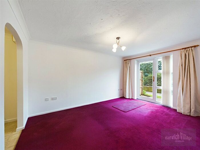 1 Bedroom Flat For Sale In Main Road, Harwich, Essex, CO12