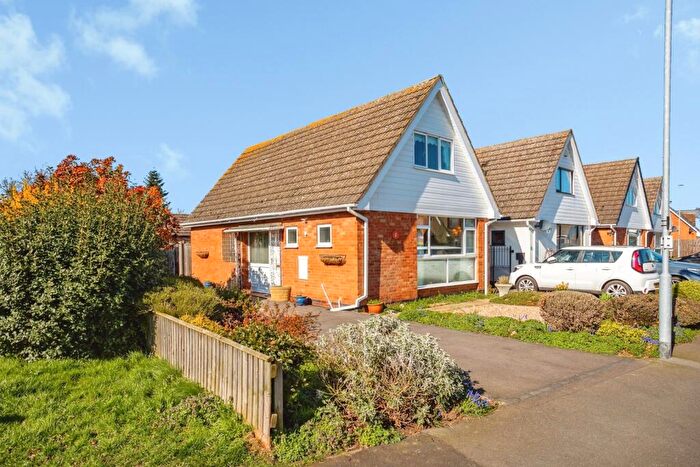 3 Bedroom Bungalow For Sale In Cox Drive, Bottesford, Nottingham, Leicestershire, NG13