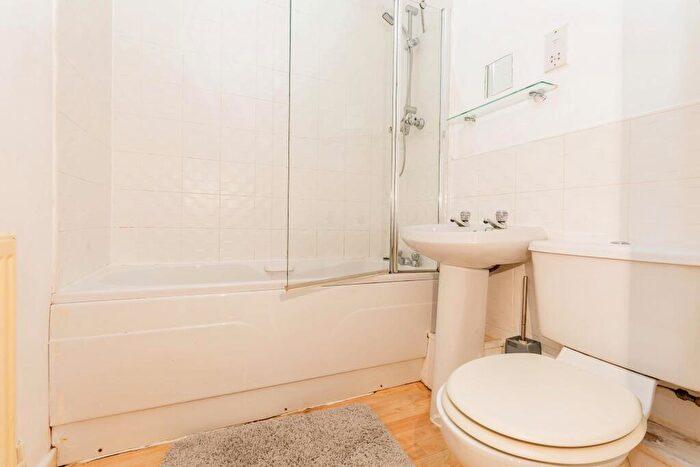 2 Bedroom Apartment To Rent In Harrop Court, Darwen, Lancashire, BB3