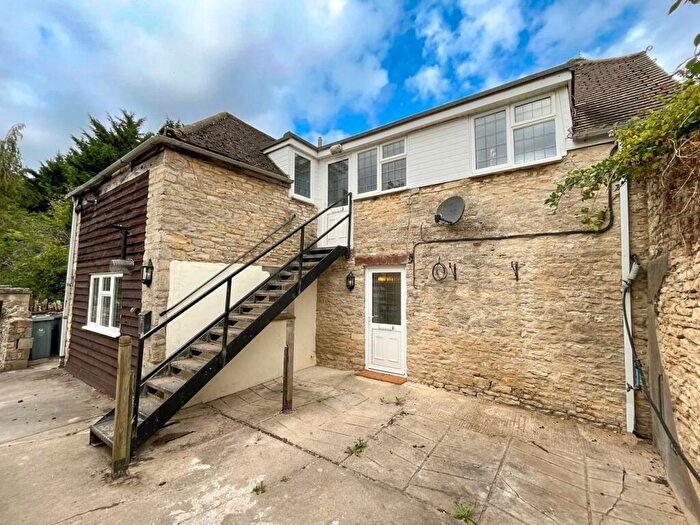 2 Bedroom Apartment To Rent In Hailey, Witney, Oxfordshire, OX29