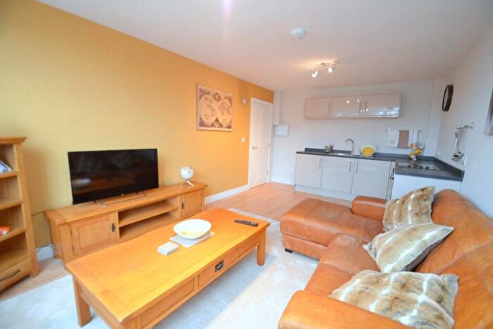 1 Bedroom Flat To Rent In Station Road, Kettering, NN15